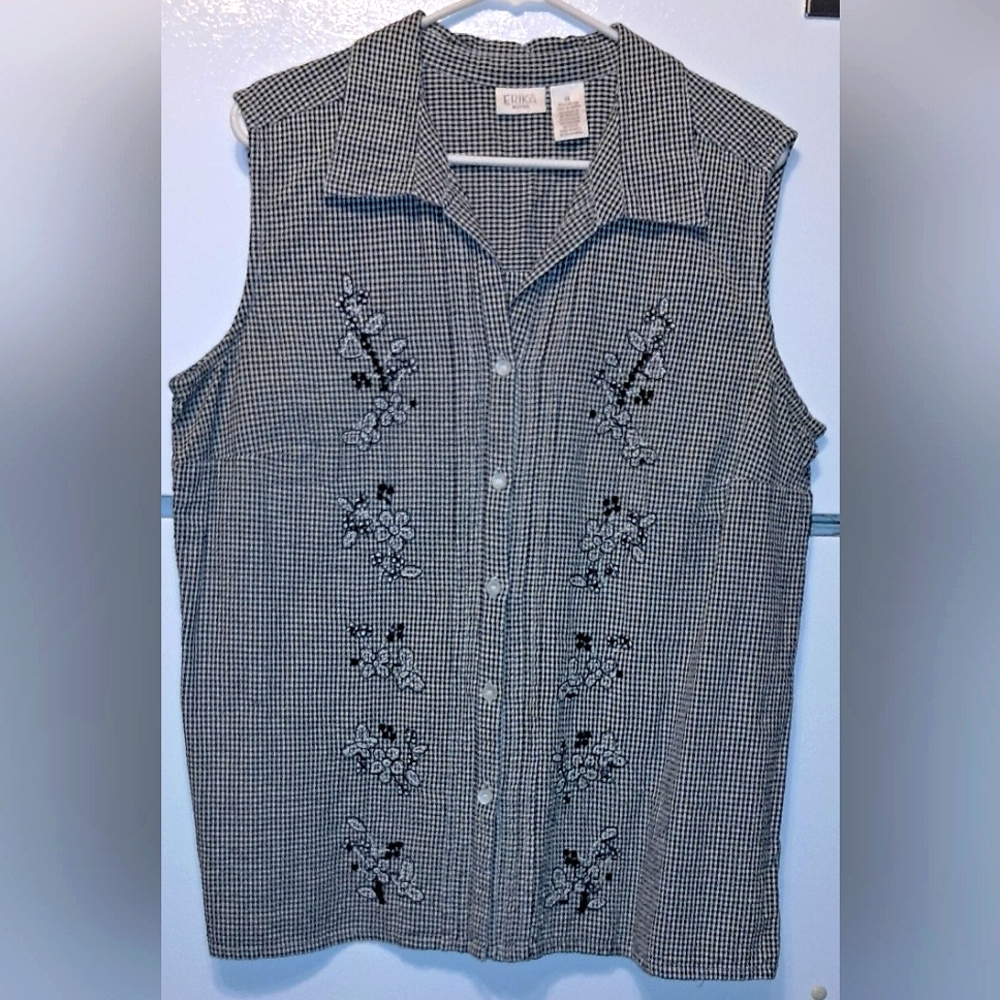ERIKA sleeveless Buttondown Top Sz 1X